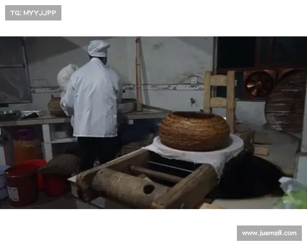 探秘灌香糖的传统工艺与历史背景,感受舌尖上的美味与文化传承 探秘灌香糖的传统工艺与历史背景,感受舌尖上的美味与文化传承