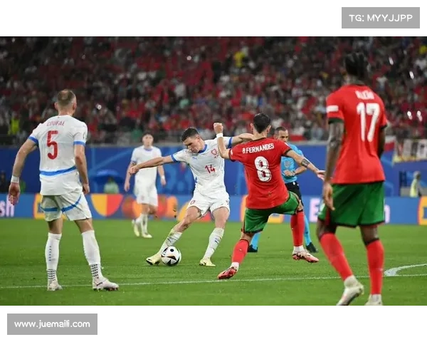 如何在欧洲杯赛场上有效应对C罗的进攻威胁与战术挑战